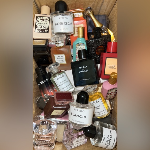 Byredo (Blanche) Mini Perfume - Travel Size - Picture 2 of 2